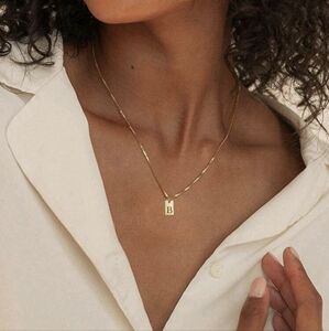 Letter initial "B" necklace